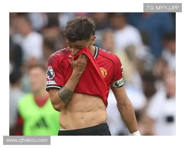 B费疑似软组织损伤影响赛季表现