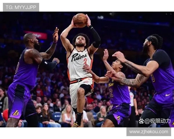 [NBA]詹姆斯28+11+11 主场不敌活塞.